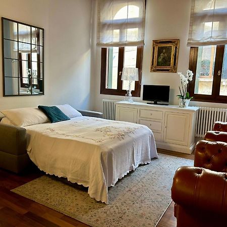 Santa Caterina: Charming Apartment Treviso Exterior photo